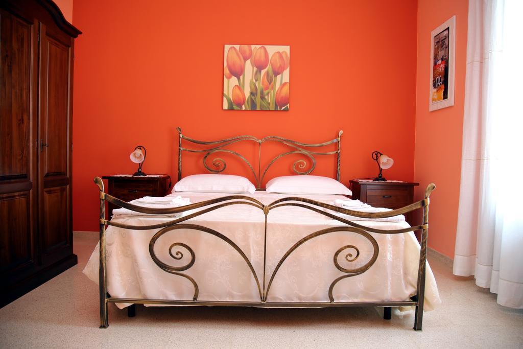 B&B Borgosolare Specchia Δωμάτιο φωτογραφία