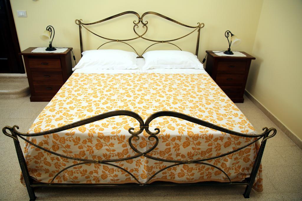 B&B Borgosolare Specchia Δωμάτιο φωτογραφία