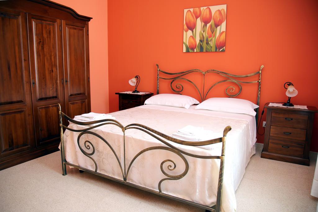 B&B Borgosolare Specchia Εξωτερικό φωτογραφία